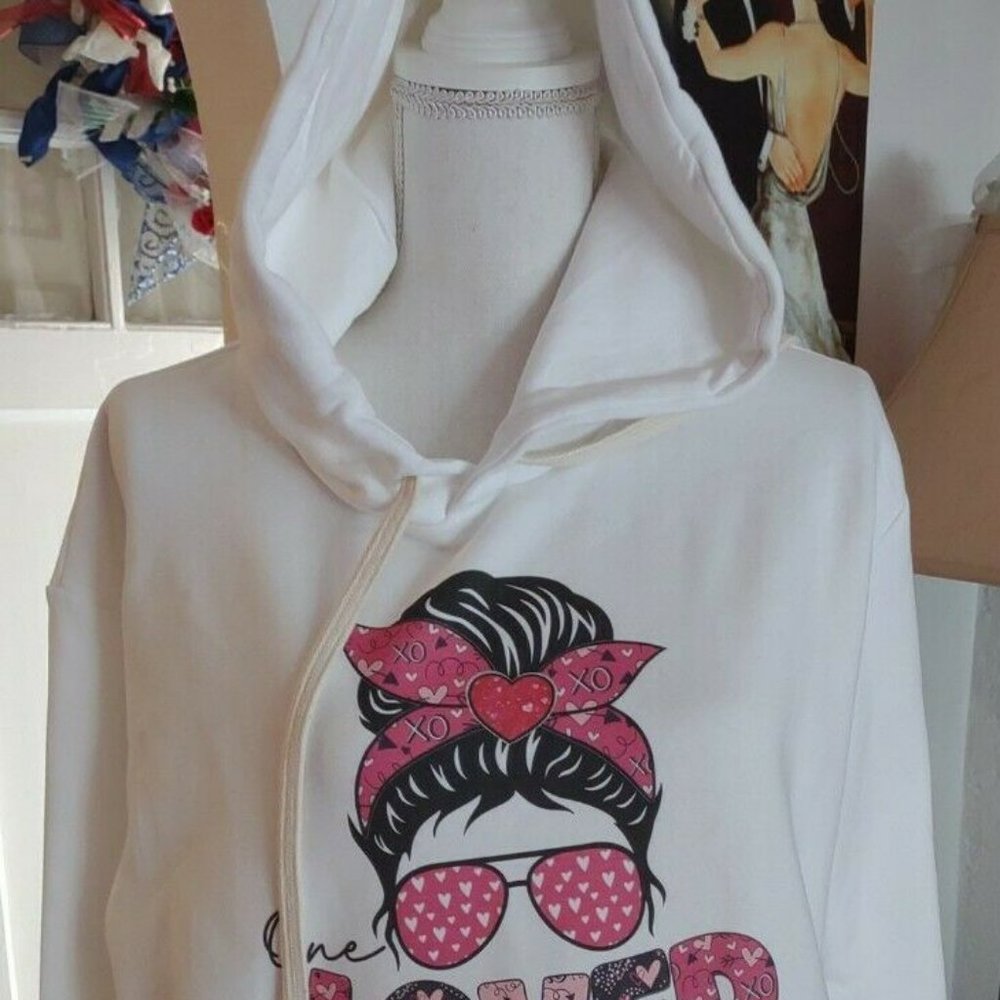 White Mama Love Messy Hair Bun Pink Bandana Mom Life Sweatshirt Hoodie Large